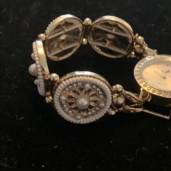 Beadwork watch - Picture 3 of 4